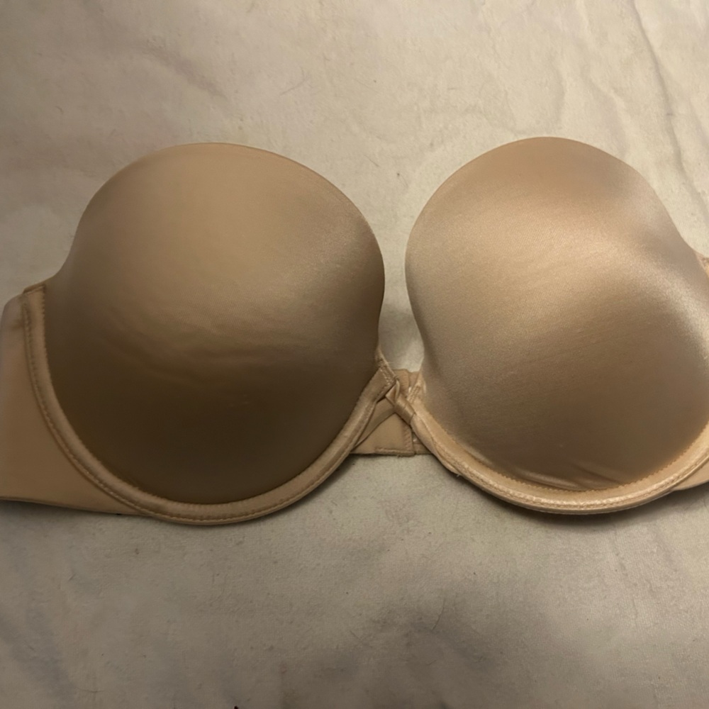 Wacoal Smooth Nude Bra strapless amazing assets push up underwire